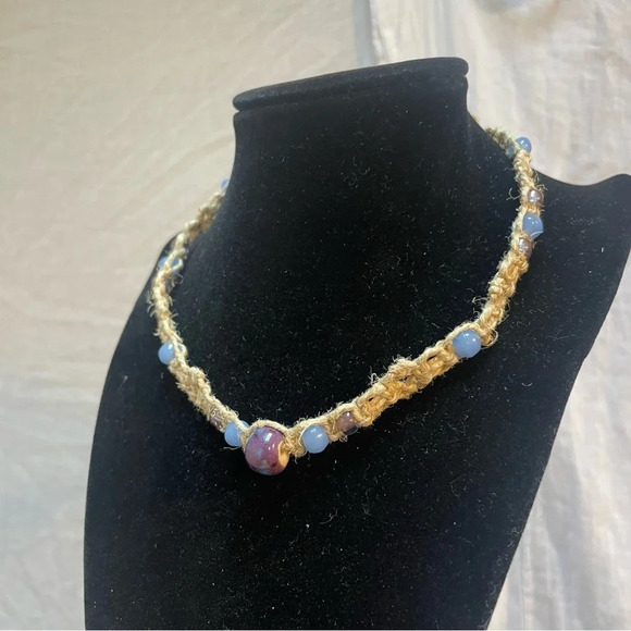 NWT Handmade by Me Macraméd Natural Hemp Purple & Blue Choker Necklace - Picture 4 of 10